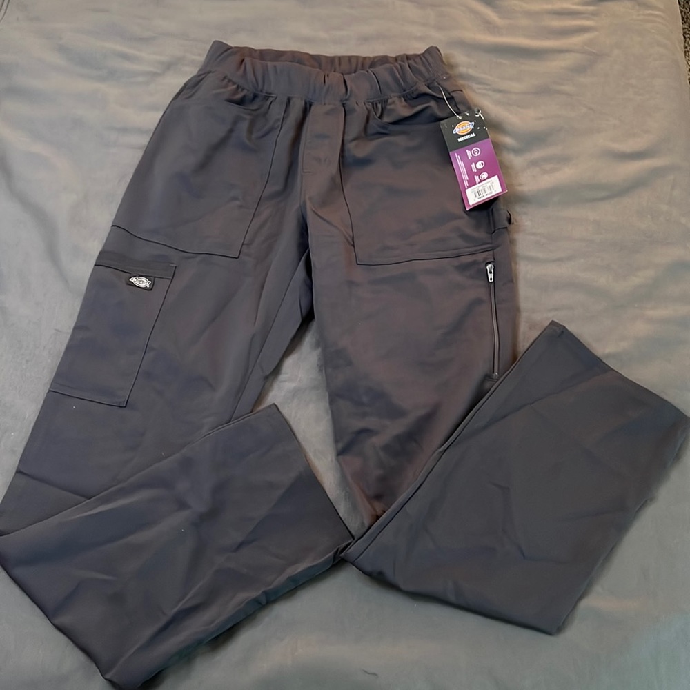 NWT Dickies scrub pants